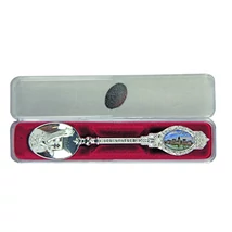 DÍSZKANÁL EZÜSTÖZÖTT Parlament