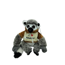 Maki pulcsiban Gyűrűsfarkú 18cm-es