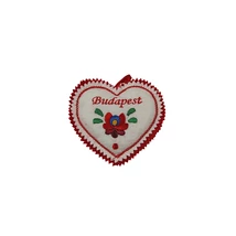 FILC TŰPÁRNA KÖZEPES HÍMZETT Szív alakú, Budapest felirattal