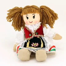 BABA FONALHAJÚ MAGYAROS-C