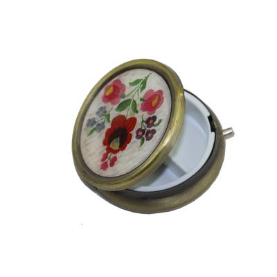 GYÓGYSZERTARTÓ FÉM NÉGYFÉLE